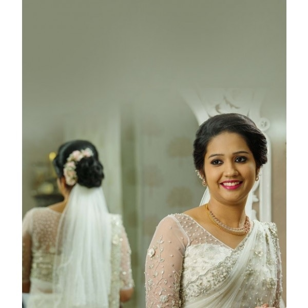 BRIDAL MAKE-UP